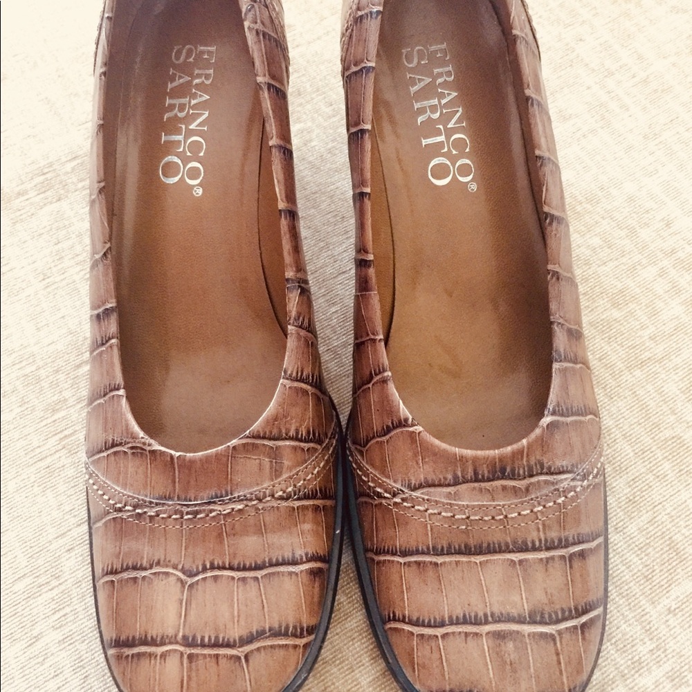 Low leather heals